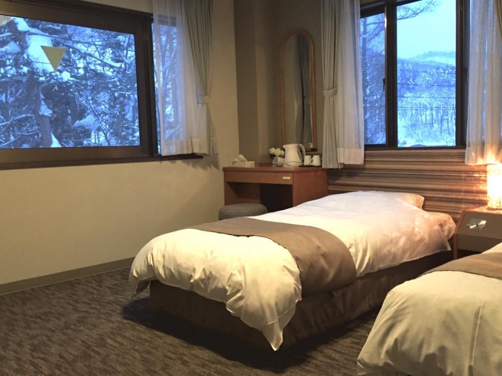 Hakuba Landmark Iwatake Lodge Exterior foto